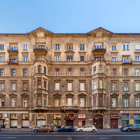 Kalvin District By Stn Budapest