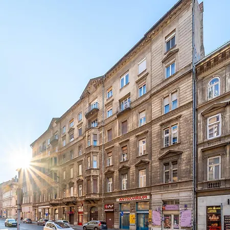 Kalvin District By Stn Lägenhet *