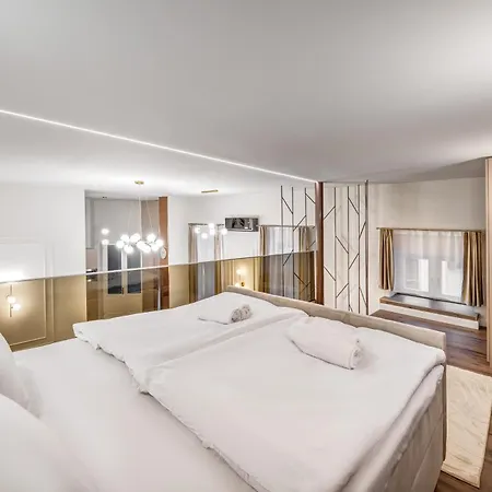 Kalvin District By Stn Budapest