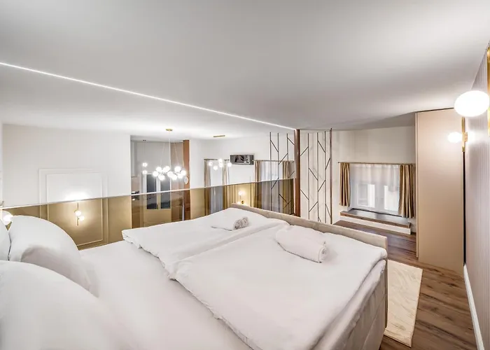 Kalvin District By Stn Budapest