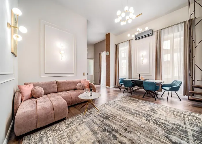 Kalvin District By Stn Budapest