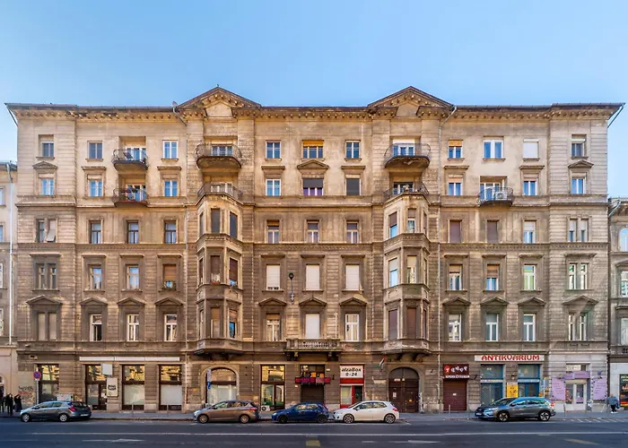 Kalvin District By Stn Budapest